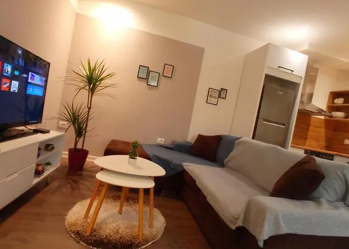 Tirana Apartment Garda
